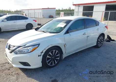 2017 Nissan Altima 2.5 Sv z USA, uszkodzony, nr VIN 1N4AL3APXHC139237